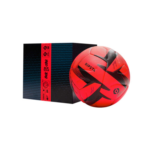 Futball-labda dobozzal