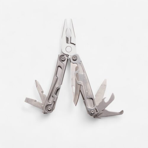Multiszerszám 14 funkcióval Leatherman
